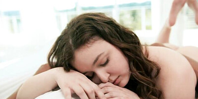 Lissome Leana Lovings - blowjob porn - Intimately POV