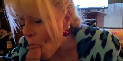 Rochelle sucking cock fresh out of the shower