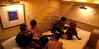 Nippon costume babe cumsprayed in gangbang