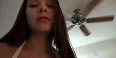 Watch hypnotic Winter Jade's sex