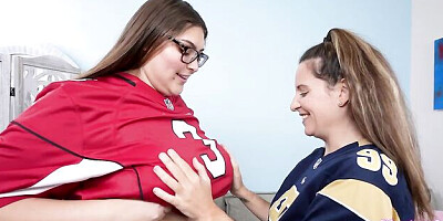 Slut Inspection featuring Suzanne Ferrari's fingering action