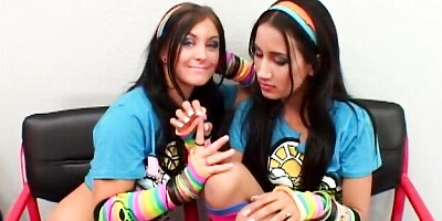 HD Teenies - handjob video