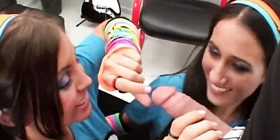 HD Teenies - handjob video