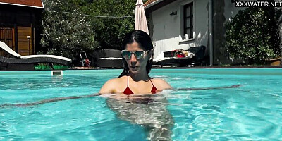 Big ass porn with romantic Yenifer Chacon from Underwater Show