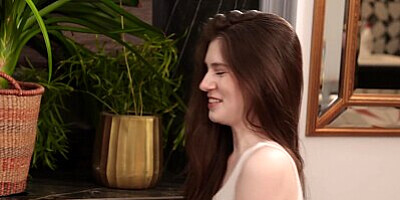 Seductive Cute Girl Begs for a Hard Fuck