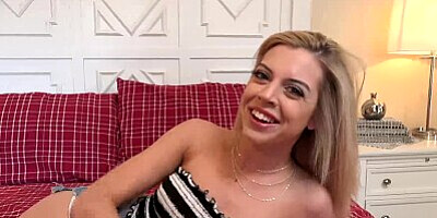 Kinky Family - Allie Nicole - Eating & fucking stepsis pussy