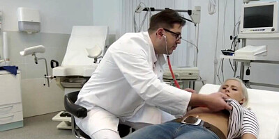 HITZEFREI Lilli Vanilli Fucked by her Doctors Big Cock