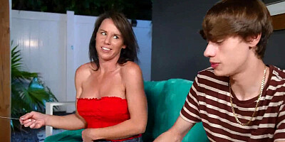Stepmom Touch Her Boobs For Motivation - Riley Jacobs