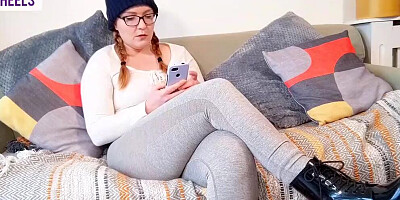 SQUIRTING ALL OVER FRIEND’S COUCH - Shannon Heels