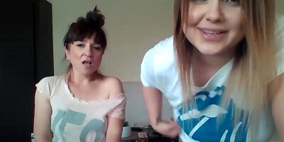 Mom And Daughter On Cam