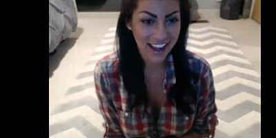 Solo camgirl was asked to show her big natural tits by her horny fans