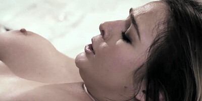 Buxom brunette babe experienced powerful climax during sex with stepbrother