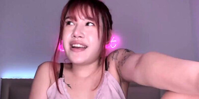 Solo Asian camgirl will gladly test a brand new sex toy for you