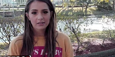 Mofos - Sofie Reyez Needs Cash & Tony Comes In At The Right Moment & Gives Her But He Wants A Quicky