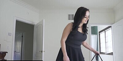 Hot Stepmom With Big Tits Macey Jade Gets Back On Her Cheating Husband With Stepson's Help - PervMom