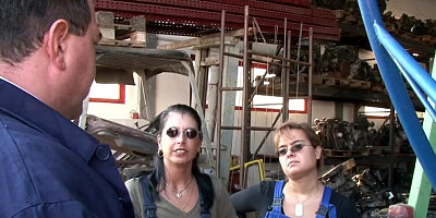 Two slutty MILFs are fucking with horny workers in the garage