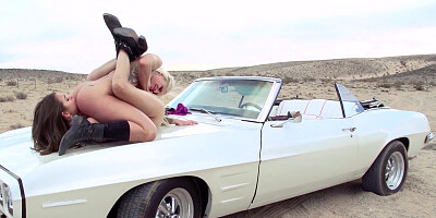 Kissa Sins fucking sexy Riley Reid in the desert