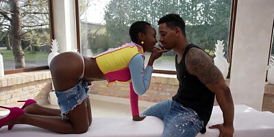 Bubble butt ebony Zaawaadi is fucking with her man Jesus Reyes
