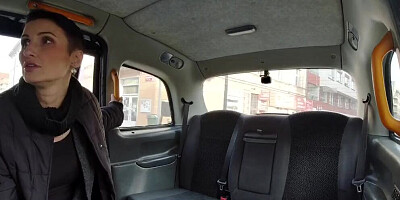 Naughty girl shows her tits to that horny taxi driver