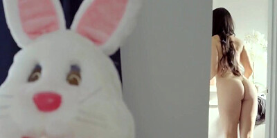 Mom And Daughter Hunt For Easter Bunny Cock And Cum! S7:E9