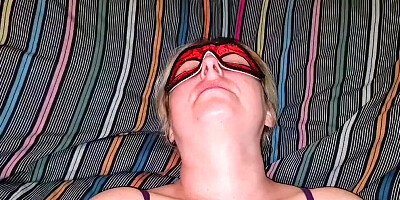 My mature juicy vagina needs a massage