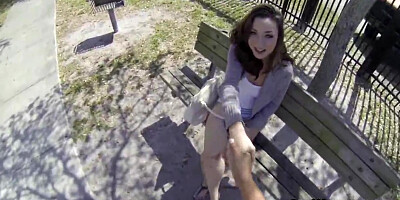 Scarlett gets paid for outdoor fucky sucky