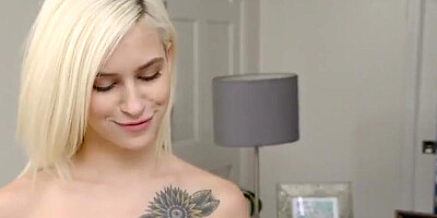 Kiara Cole and Brandi Love are sharing that big cock in threesome