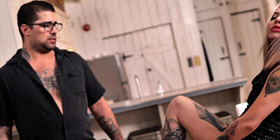 Veronique Tinkler - My Stepmom Discovers Anal