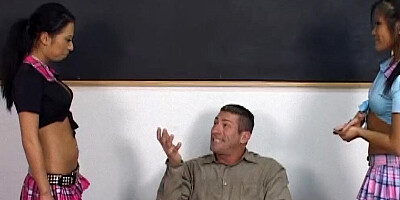 Austausch Studentinnen ficken deutschen Lehrer