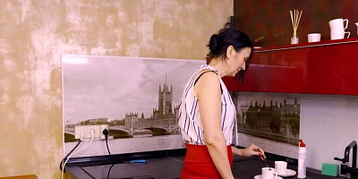 SHAME4K Mature bombshell steals a necklace and gets fucked for it