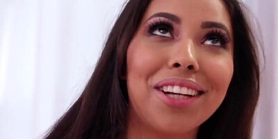 MOMMYSGIRL Bikini Contest Practice Turns Into Pussy Eating With Hungry Stepmommy