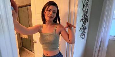 HouseHumpers Wife Busts Real Estate Agent Giving Her Husband Blowjob in Kitchen and Decides to Join