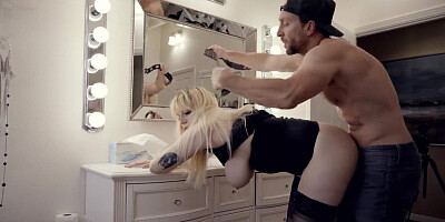 Hadley Haze Puts her Massive ASSets to Work for Creampies