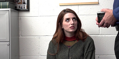 Thieving girl will have to get nude and blow the cop for her freedom