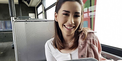 Thickumz - Sexy Vlogger Babe Flashes Big Booty in Public