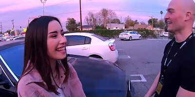 Thickumz - Sexy Vlogger Babe Flashes Big Booty in Public