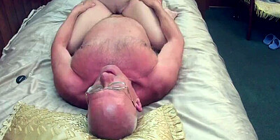 Round ass chick sucks lad's cock and gets her puss licked