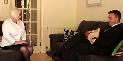 Curvy mature woman sucks a hard cock and gets fucked