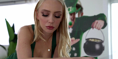 Braylin Baileys Gets a Surprise Fuck from a Leprechaun Glory Hole with Stepbro - S28:E6