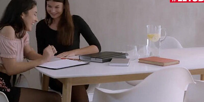 A Girl Knows - Big Tits Step Sister Lucy Li Seduces Sexy Sister Darcia Lee