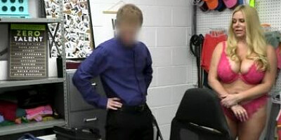 BBW blonde lady was caught thieving and now she'll have to bang the police officer