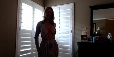 Big Ass Milf Jess Ryan Stuffs Panties