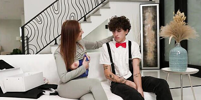Naughty Holly Lace's doggystyle trailer