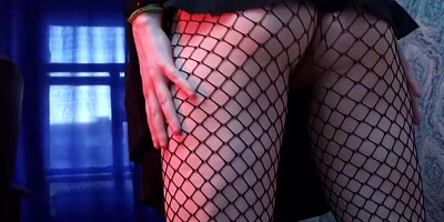 I'm fucking a teen's petite stepsister