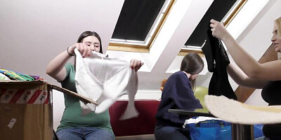 Irresistible doxie - red head movie - Leons TV