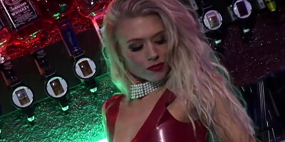 A lot of screwing for horny women in the night club