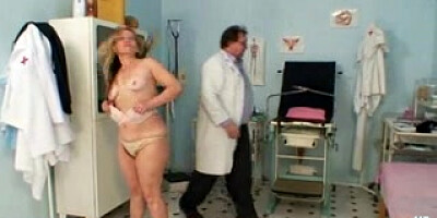 Mature Stazka gyno fetish real exam at good gyno office