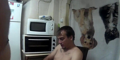 Lencería sexy y una garganta bien profunda para reventar su polla