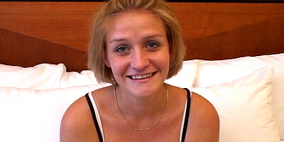 Amateur woman is doing her first nude casting where she'll have to suck a cock