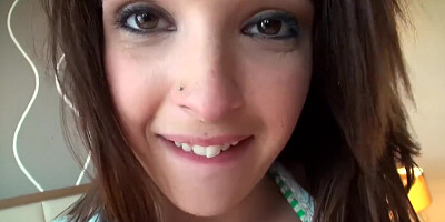 Mofos - Pervs on Patrol - Cruising the Schoolyard Crush, Natalie Heart